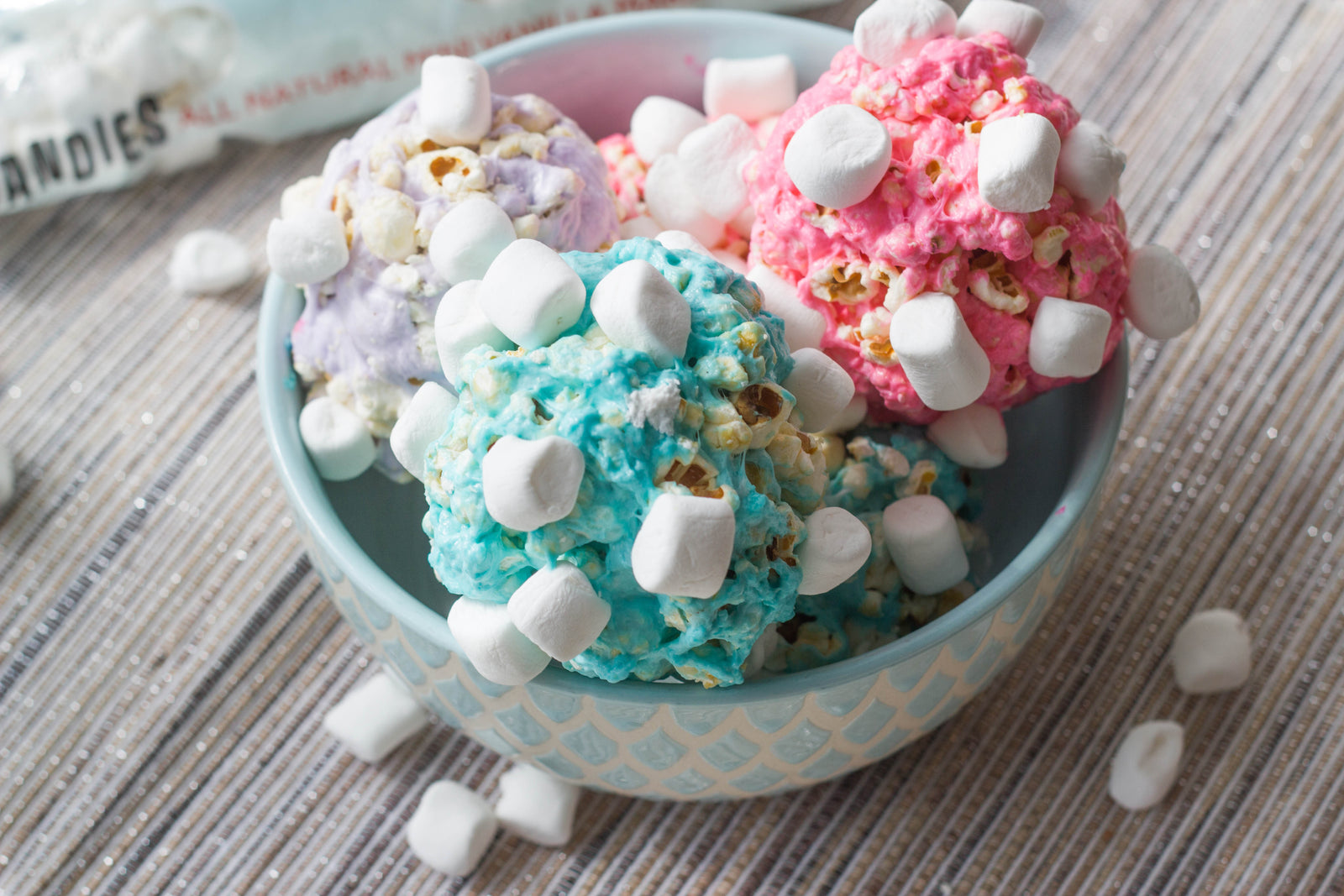 Dandies Vegan Fluffy Bunny Tail Popcorn Balls