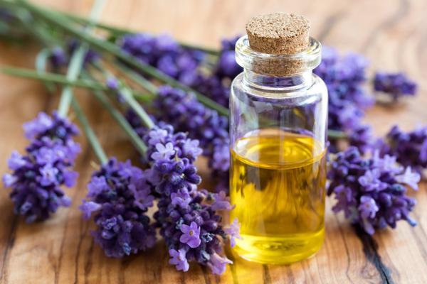 6 Simple Ways To Sleep Better With Essential Oils